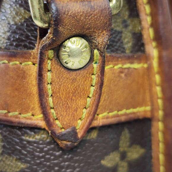 Louis Vuitton Sologne M42250 Monogram Shoulder Crossbody Bag France 2001 Vintage - Picture 8 of 16
